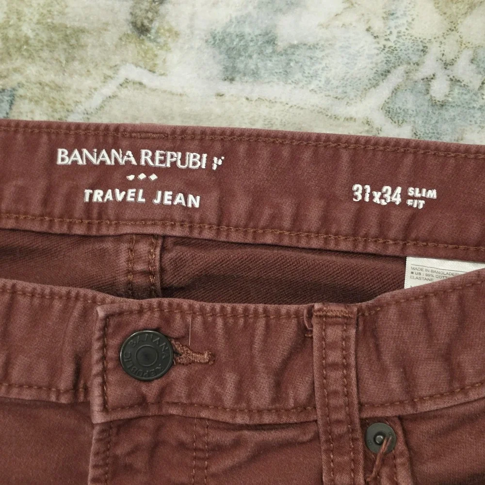 Banana Republic Travel Jean Mens 31x34 Slim Fit Burgundy Maroon Stretch Pants